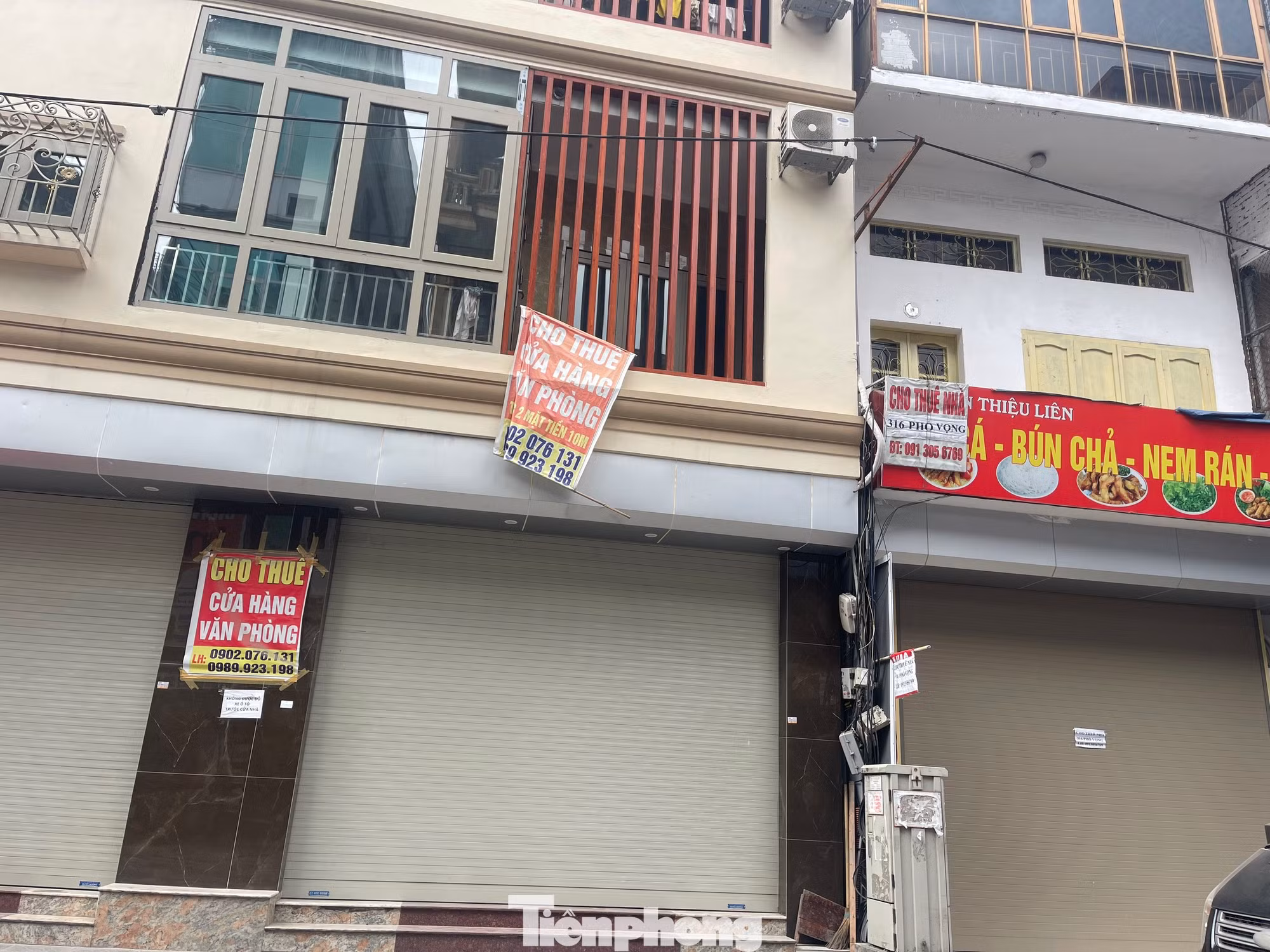 Mặt bằng giá thuê nhà neo cao đang là một trở ngại với người dân.