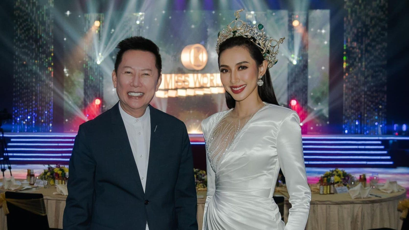 Hành động của ông Nawat đang làm xấu hình ảnh một cuộc thi sắc đẹp tầm cỡ thế giới. Ảnh: Miss Grand International. Hành động của ông Nawat đang làm xấu hình ảnh một cuộc thi sắc đẹp tầm cỡ thế giới. Ảnh: Miss Grand International.