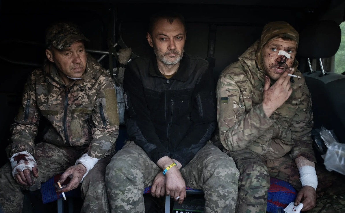 Image hình ảnh hình ảnh hình ảnh Franz-Stefan Gady - Tướng tình báo Ukraine lo tình hình chiến trường xấu đi từng giờ ...
