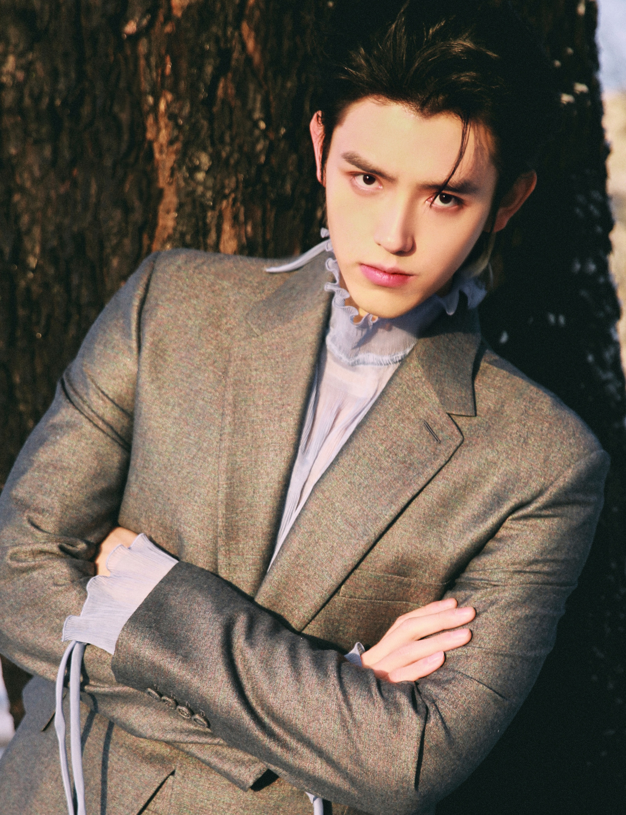 Trần Phi Vũ được biết đến rộng rãi nhờ là con trai của đạo diễn Trần Khải Ca.