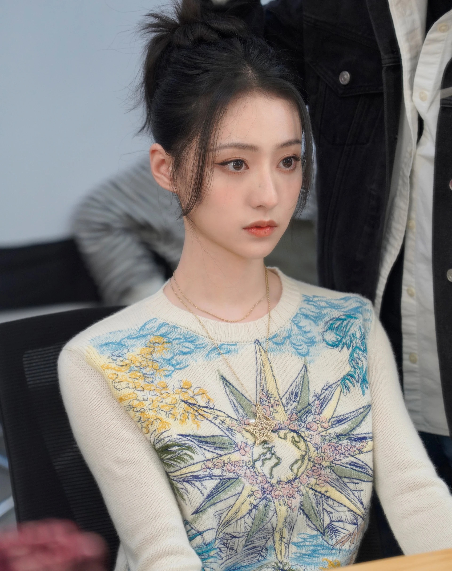 Hồ Liên Hinh vốn được đánh giá là gương mặt mới triển vọng nhất trong lứa tiểu hoa đán 10X. Hồ Liên Hinh vốn được đánh giá là gương mặt mới triển vọng nhất trong lứa tiểu hoa đán 10X.