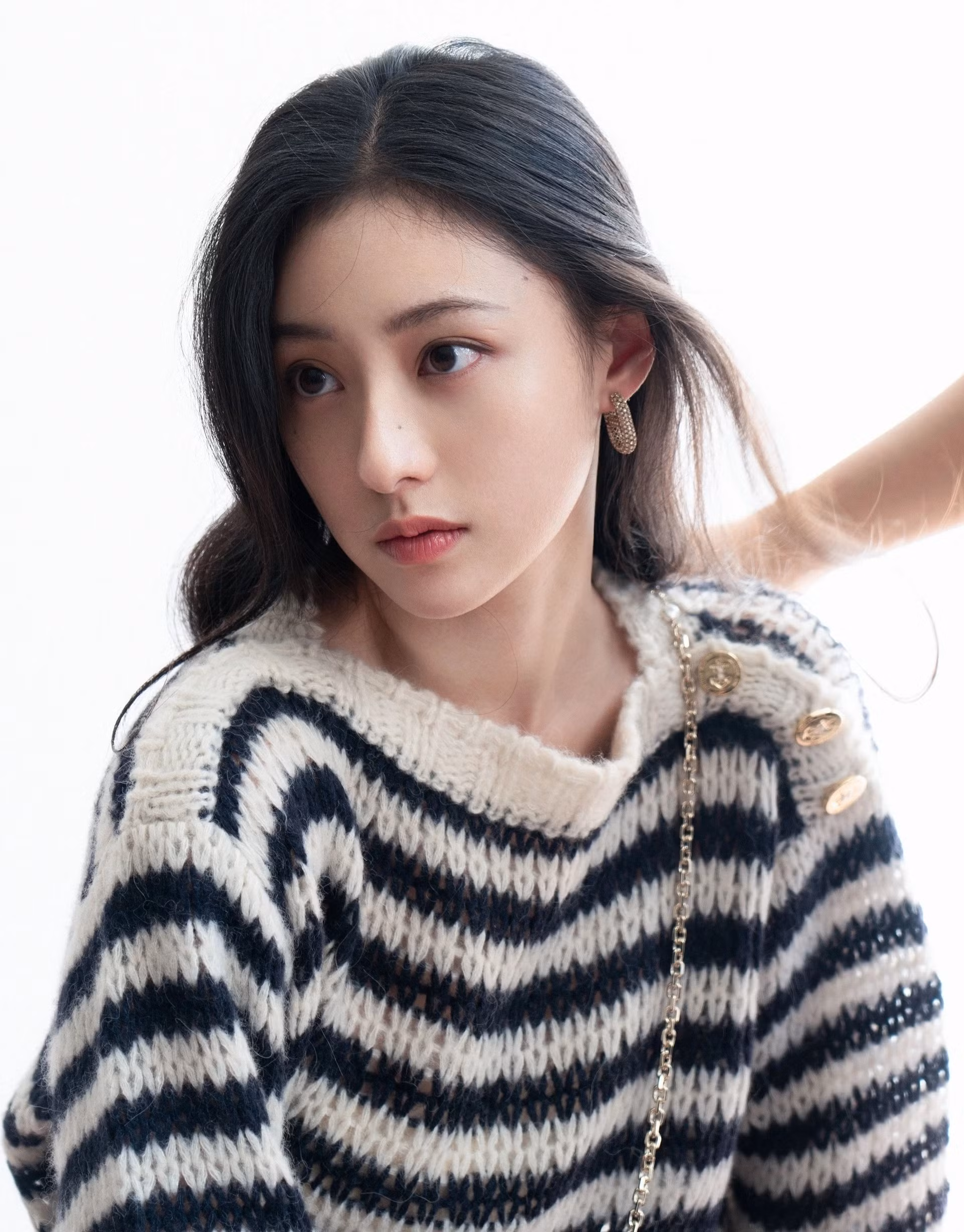 Hồ Liên Hinh vốn được đánh giá là gương mặt mới triển vọng nhất trong lứa tiểu hoa đán 10X. Hồ Liên Hinh vốn được đánh giá là gương mặt mới triển vọng nhất trong lứa tiểu hoa đán 10X.