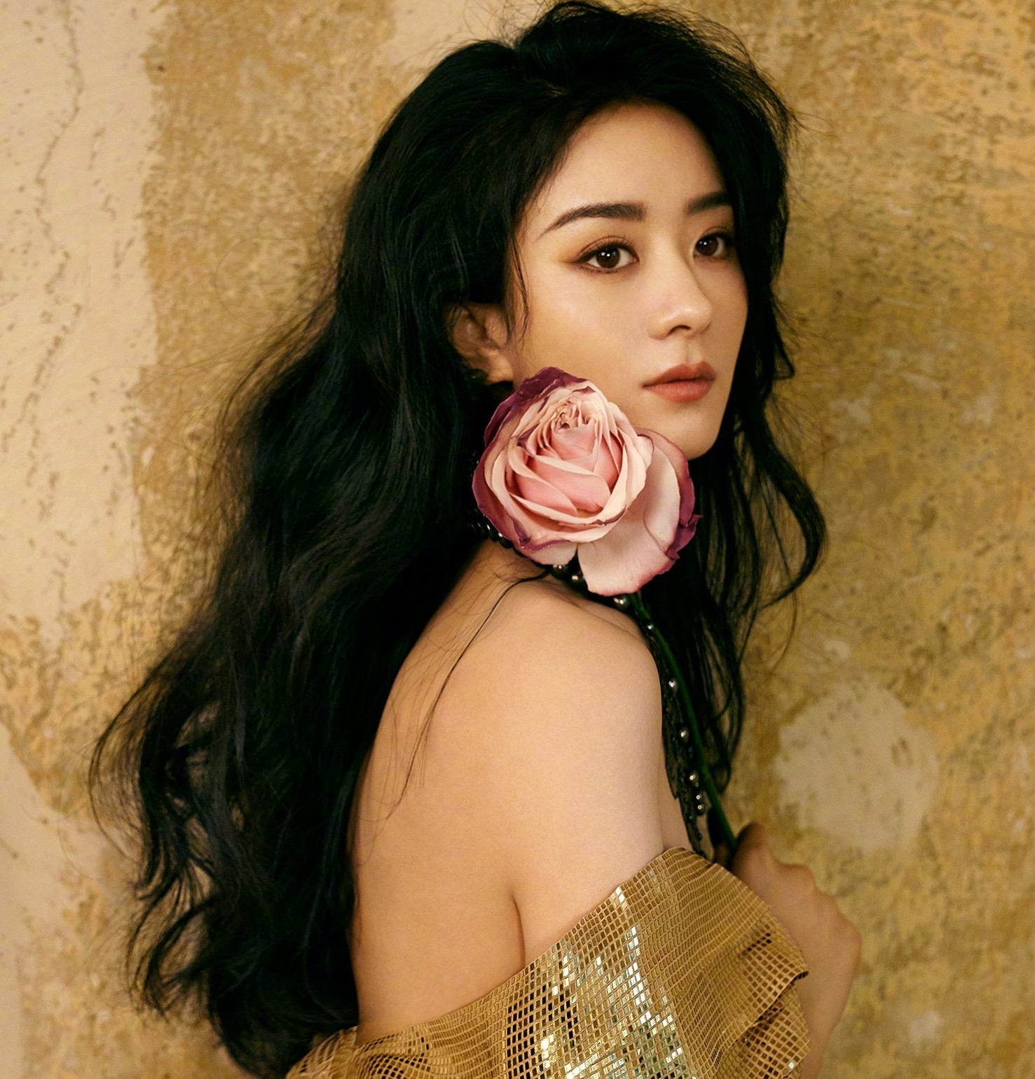 Dương Mịch chịu khó tham gia show để kiếm tiền nhanh nhưng làm cho diễn xuất của cô thụt lùi. Dương Mịch chịu khó tham gia show để kiếm tiền nhanh nhưng làm cho diễn xuất của cô thụt lùi.