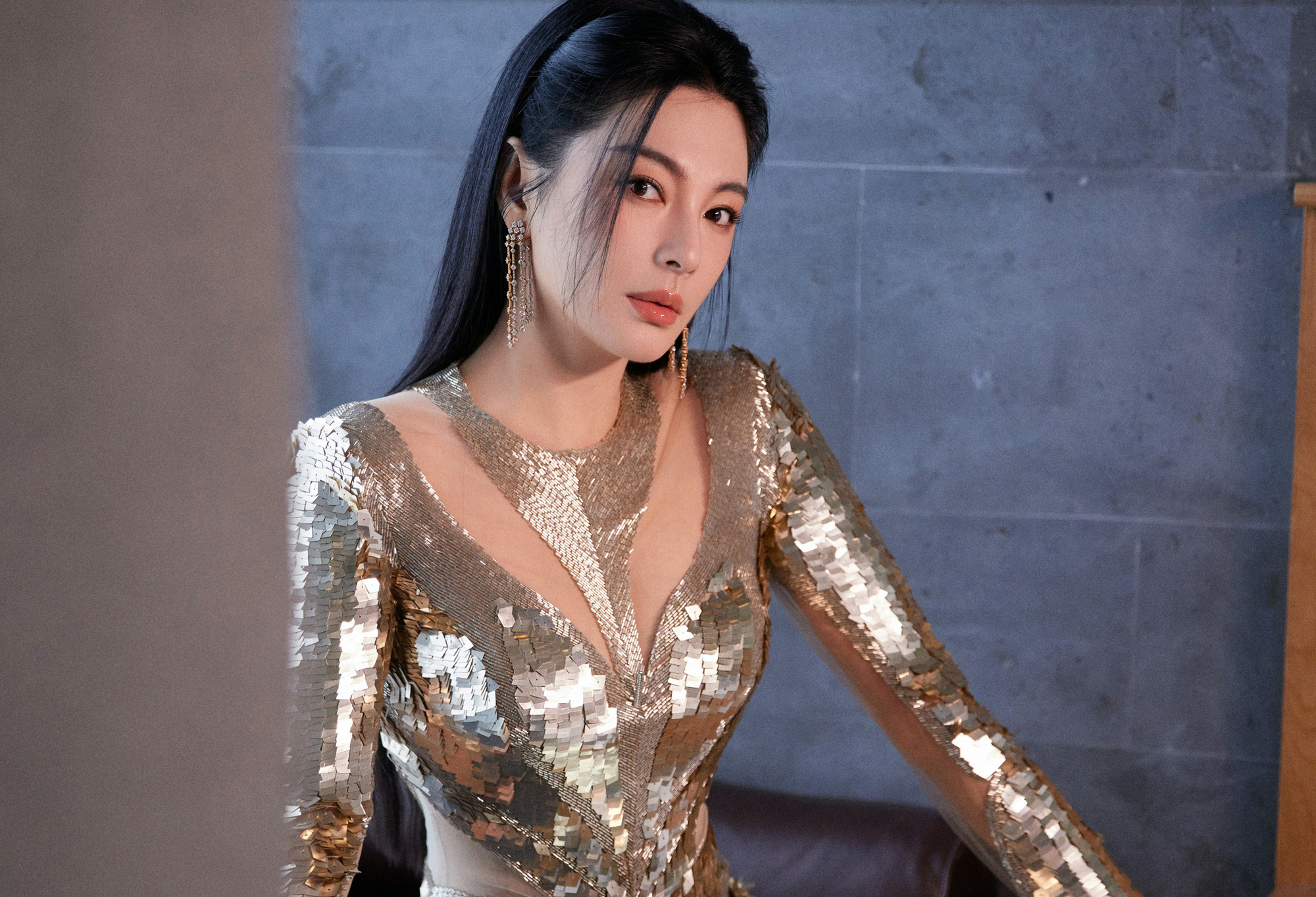 Hàng loạt nghệ sĩ bị ảnh hưởng bởi tiết lộ của Trương Vũ Kỳ, giới giải trí xôn xao. Hàng loạt nghệ sĩ bị ảnh hưởng bởi tiết lộ của Trương Vũ Kỳ, giới giải trí xôn xao.