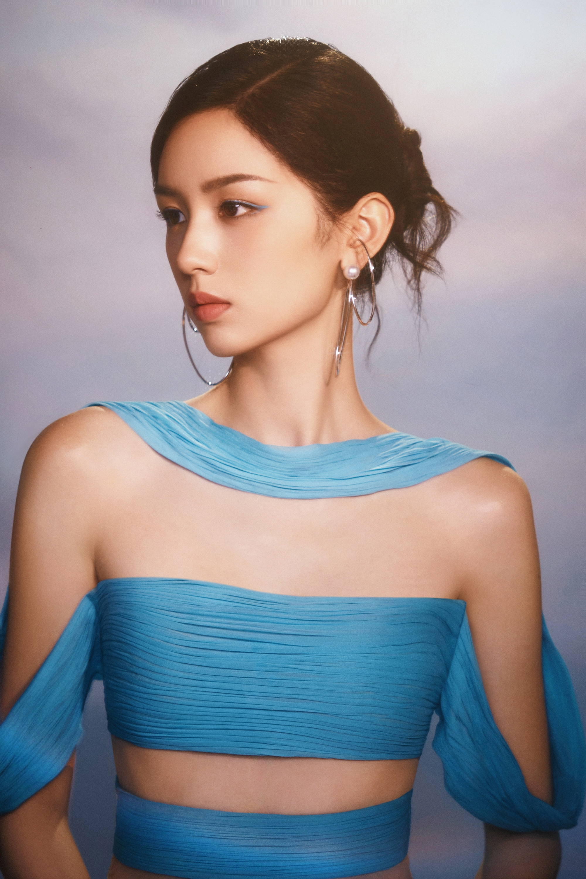 Châu Dã mặc trang phục từ BST Ready-to-Wear mùa xuân 2024 của NTK Công Trí.