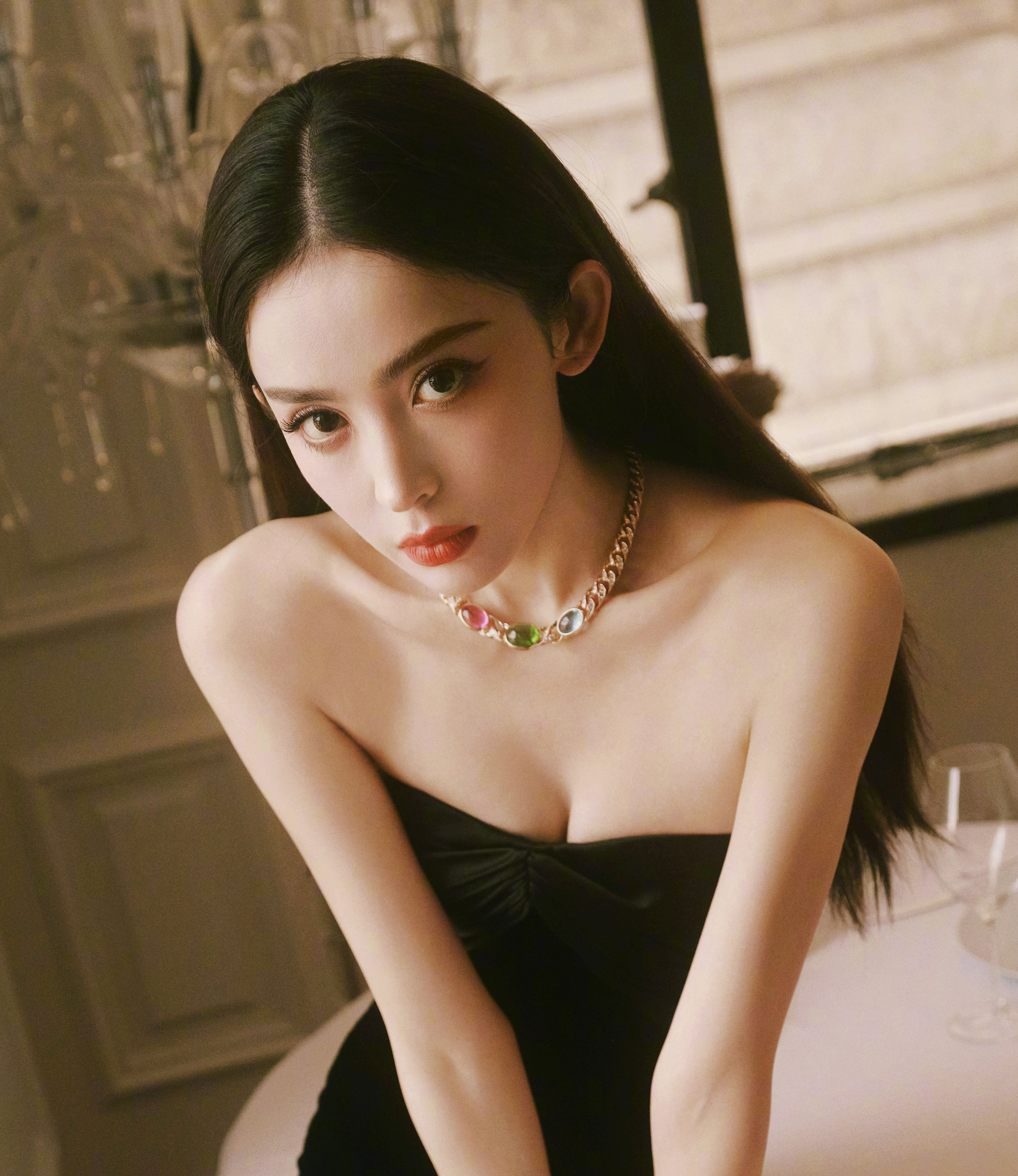 Lý Nhất Đồng và Cổ Lực Na Trát bị coi là thất bại vì nhận bao nhiêu dự án tốt cũng không thể hot. Lý Nhất Đồng và Cổ Lực Na Trát bị coi là thất bại vì nhận bao nhiêu dự án tốt cũng không thể hot.