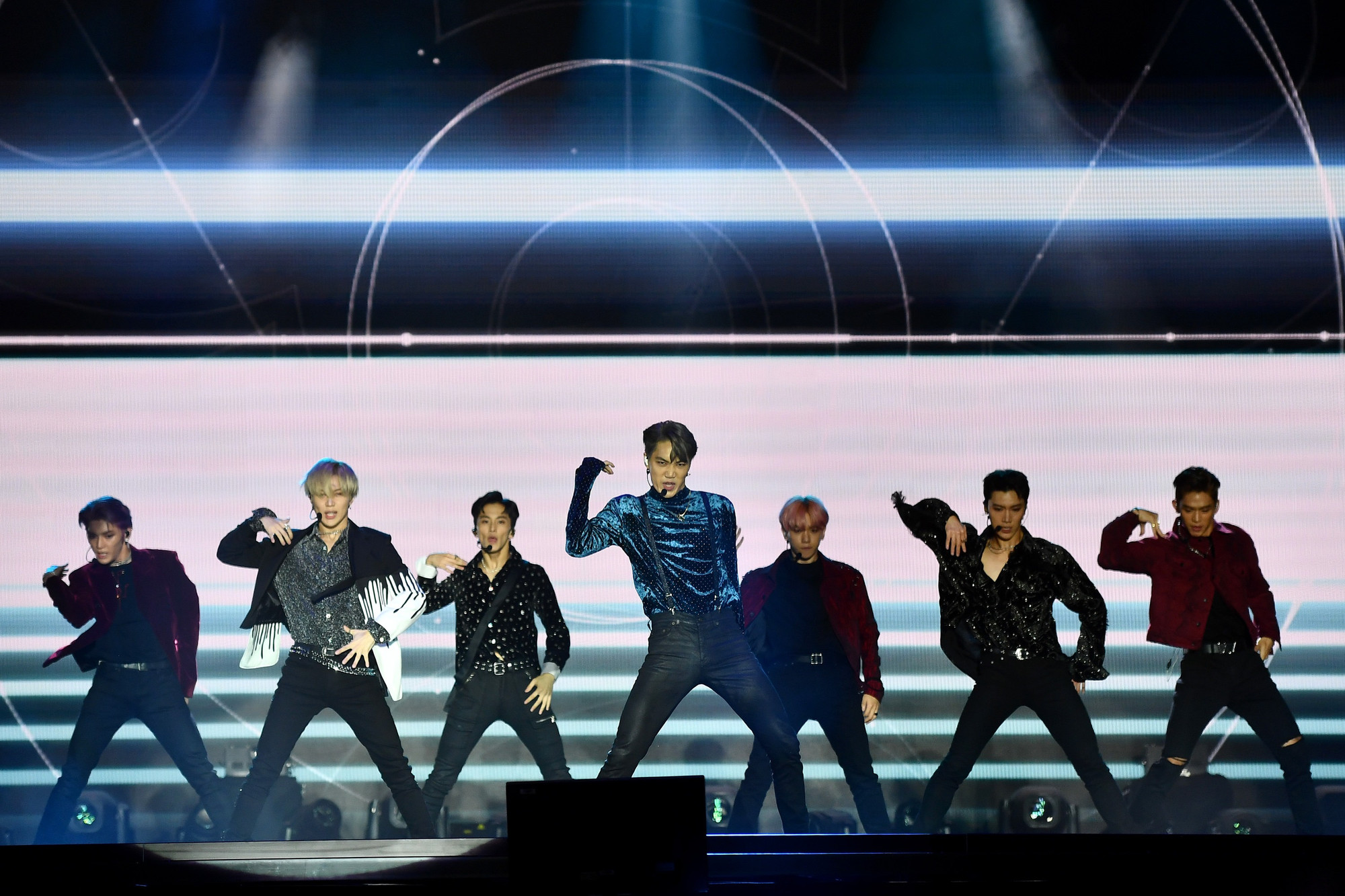 SuperM là minh chứng cho tham vọng Mỹ tiến nhưng thất bại của SM. SuperM là minh chứng cho tham vọng Mỹ tiến nhưng thất bại của SM.