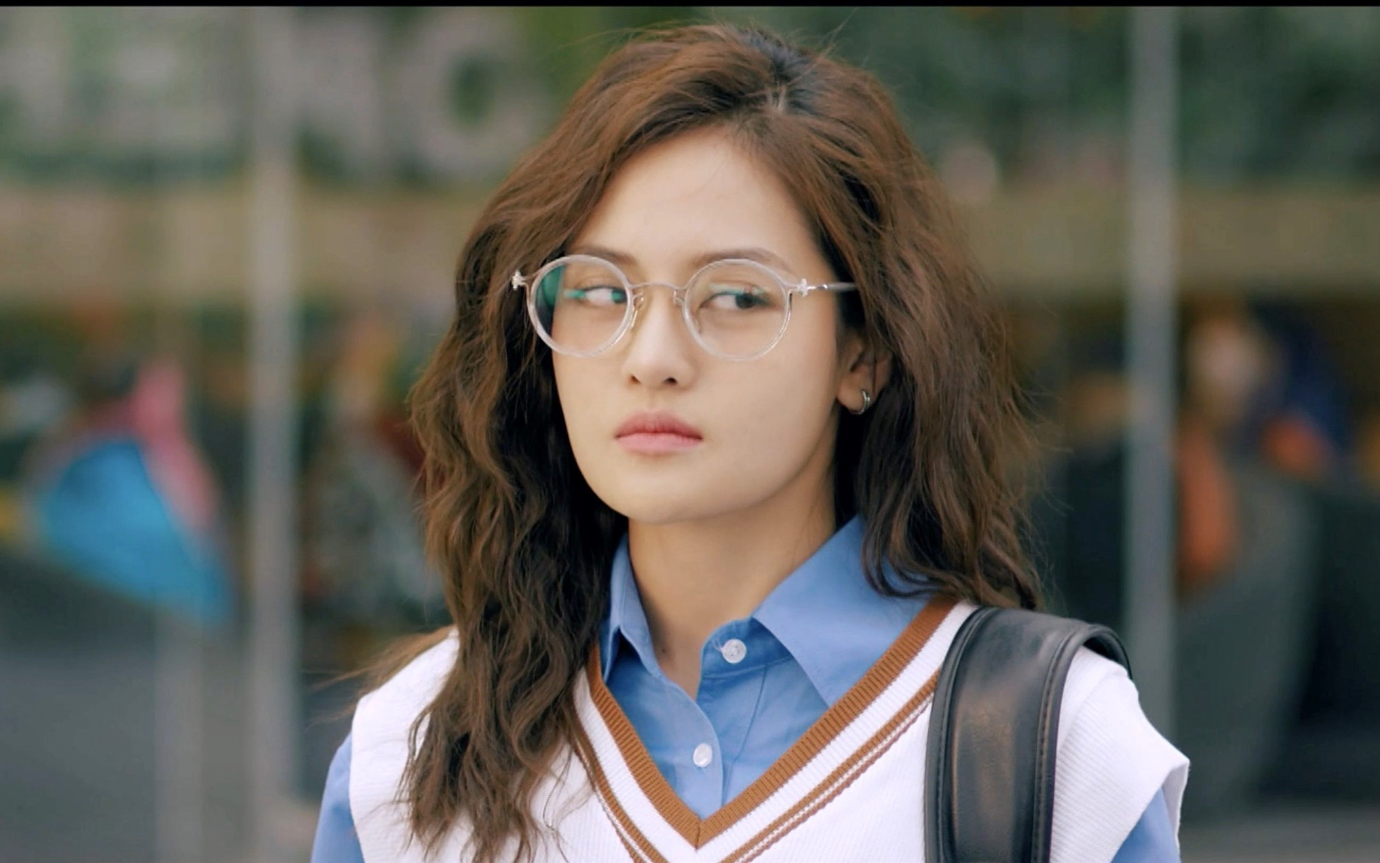 Nhiều diễn viên trẻ màn ảnh Việt bị chê hạn chế về đài từ. Nhiều diễn viên trẻ màn ảnh Việt bị chê hạn chế về đài từ.