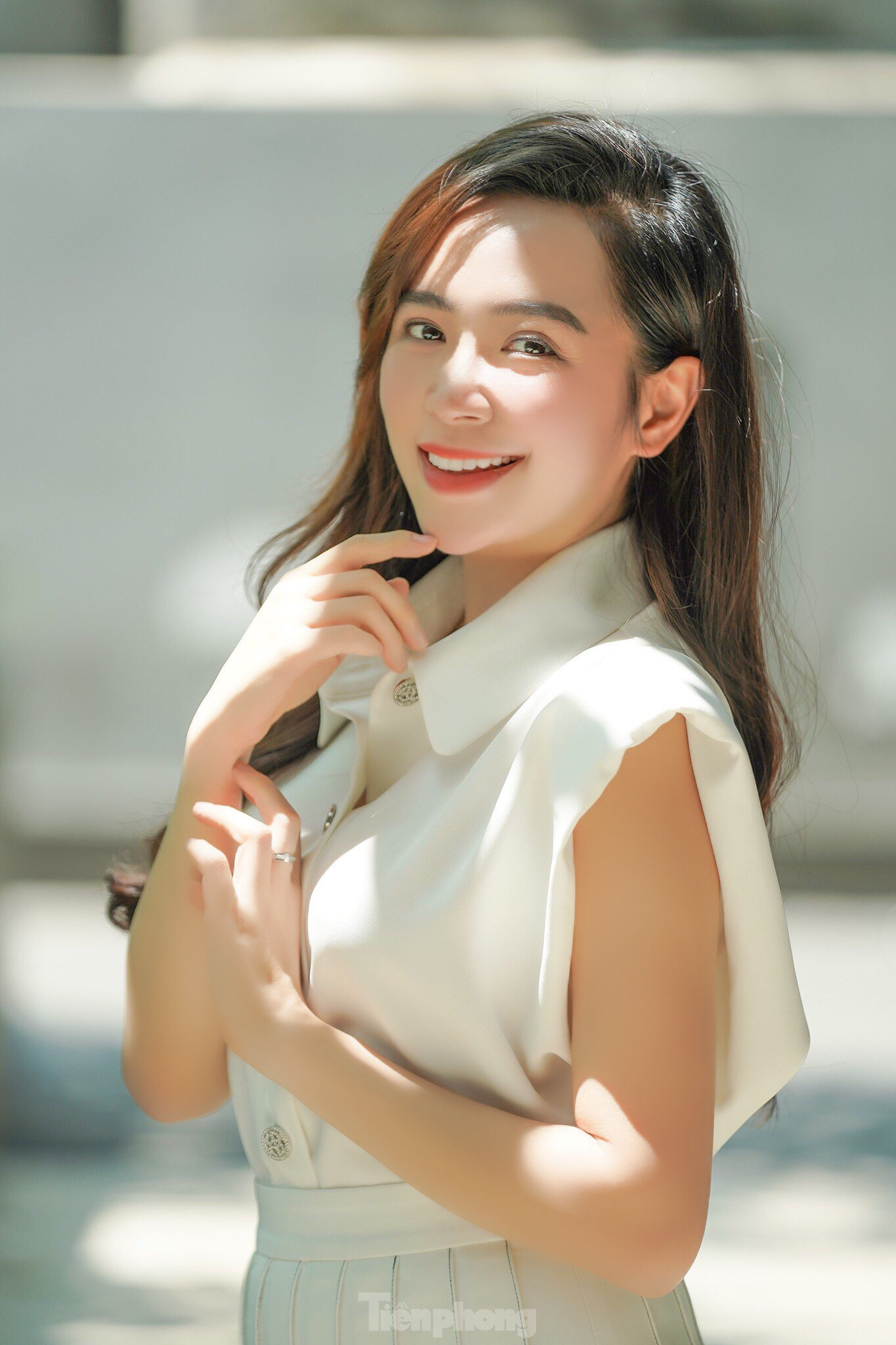 Vai Son giúp Kim Oanh có thêm nhiều kinh nghiệm trước khi bước vào hôn nhân. Ảnh: PHẠM NGUYỄN.