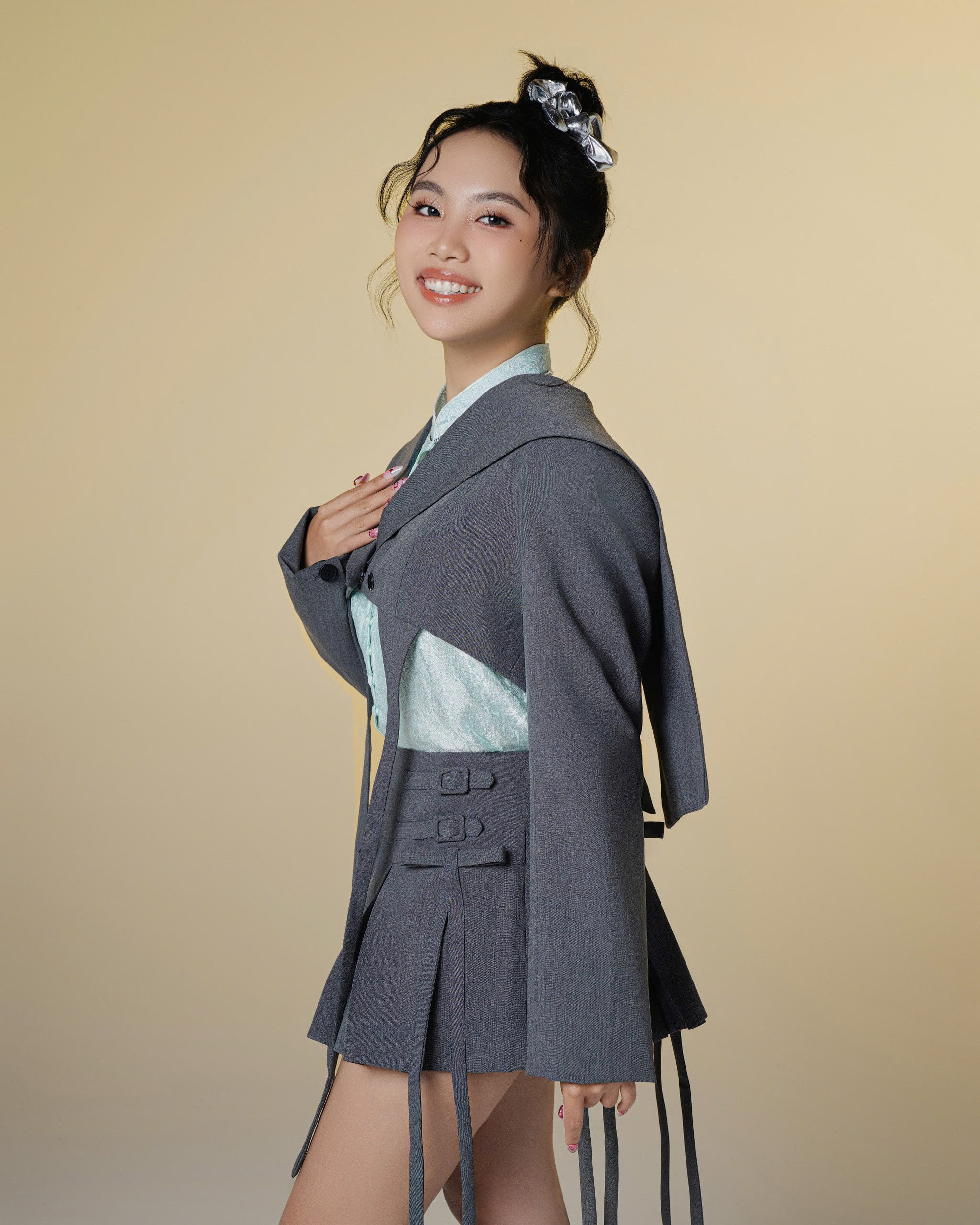 Với những giải thưởng uy tín về chuyên môn và tinh thần không ngừng cống hiến vì cộng đồng, Phương Mỹ Chi có tên trong Top 19 đề cử Gương mặt trẻ Việt Nam tiêu biểu 2024. Với những giải thưởng uy tín về chuyên môn và tinh thần không ngừng cống hiến vì cộng đồng, Phương Mỹ Chi có tên trong Top 19 đề cử Gương mặt trẻ Việt Nam tiêu biểu 2024.