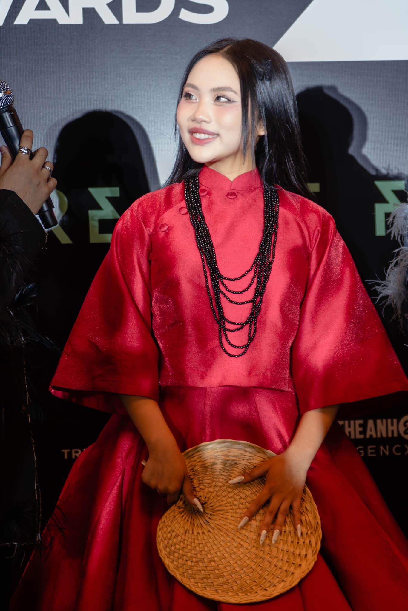 Phương Mỹ Chi chuyển hóa tình yêu văn hóa Việt Nam vào các tác phẩm âm nhạc, được đông đảo công chúng đón nhận. Phương Mỹ Chi chuyển hóa tình yêu văn hóa Việt Nam vào các tác phẩm âm nhạc, được đông đảo công chúng đón nhận.