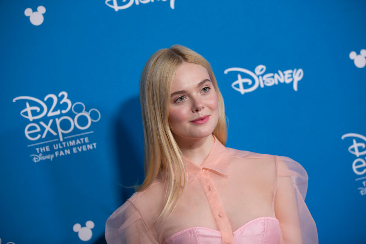 Tư duy mở của Elle được đánh giá cao dù chủ đề bóng tối của "Maleficent" có phần tiêu cực. Ảnh: Walt Disney Studios Tư duy mở của Elle được đánh giá cao dù chủ đề bóng tối của "Maleficent" có phần tiêu cực. Ảnh: Walt Disney Studios