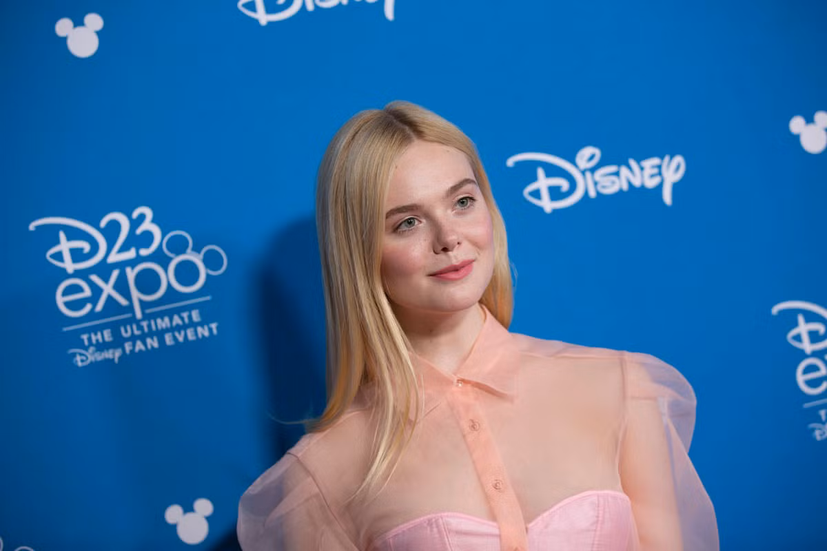 Tư duy mở của Elle được đánh giá cao dù chủ đề bóng tối của "Maleficent" có phần tiêu cực. Ảnh: Walt Disney Studios Tư duy mở của Elle được đánh giá cao dù chủ đề bóng tối của "Maleficent" có phần tiêu cực. Ảnh: Walt Disney Studios