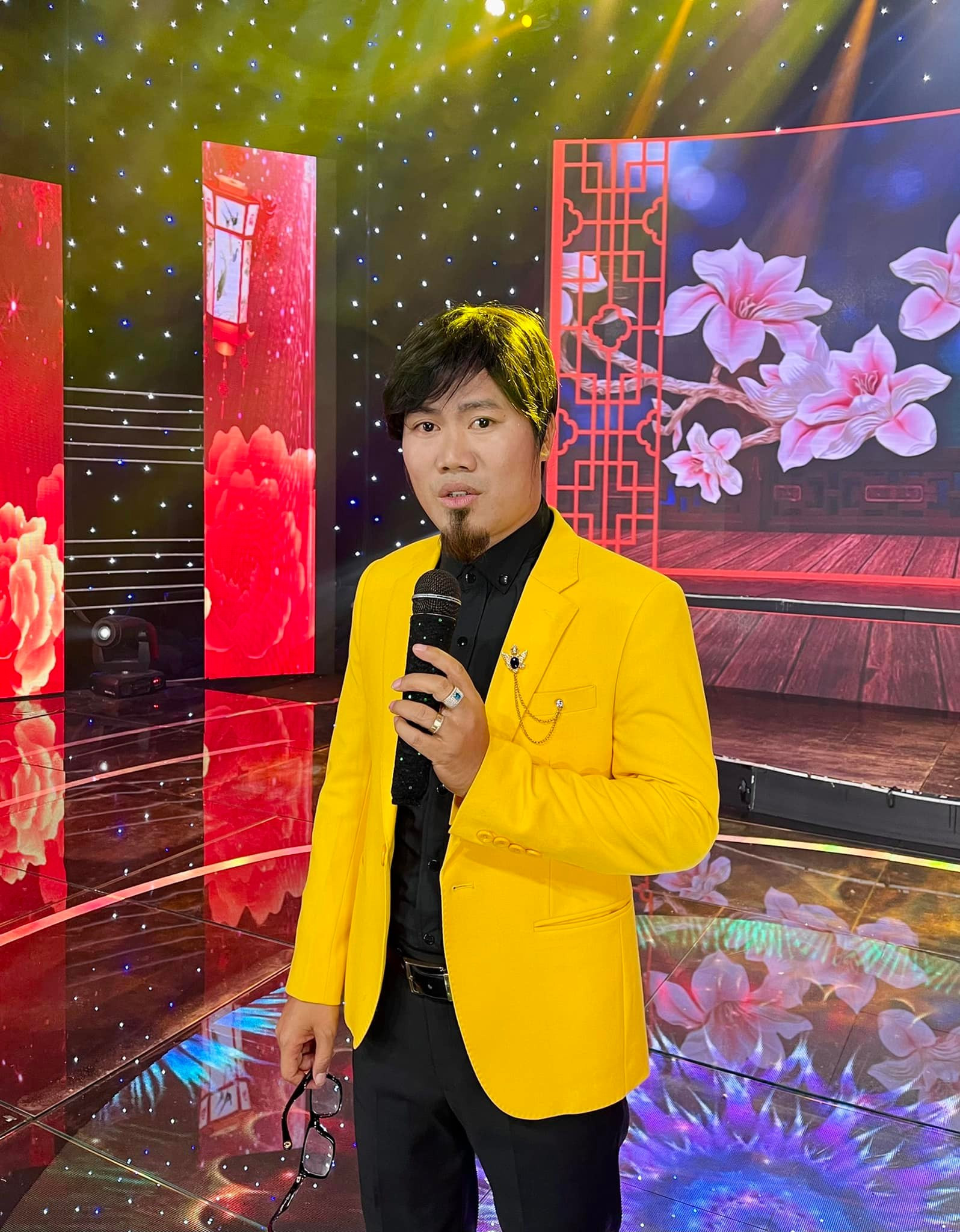 Nghệ sĩ hài Vượng Râu sẽ trở lại với Chuyện thông gia 3. Ảnh: NVCC. Nghệ sĩ hài Vượng Râu sẽ trở lại với Chuyện thông gia 3. Ảnh: NVCC.