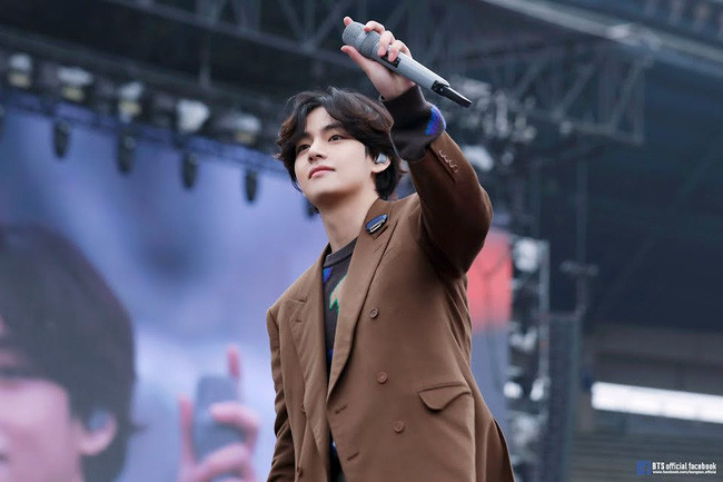 Jennie và V bị chia sẻ ảnh riêng tư.