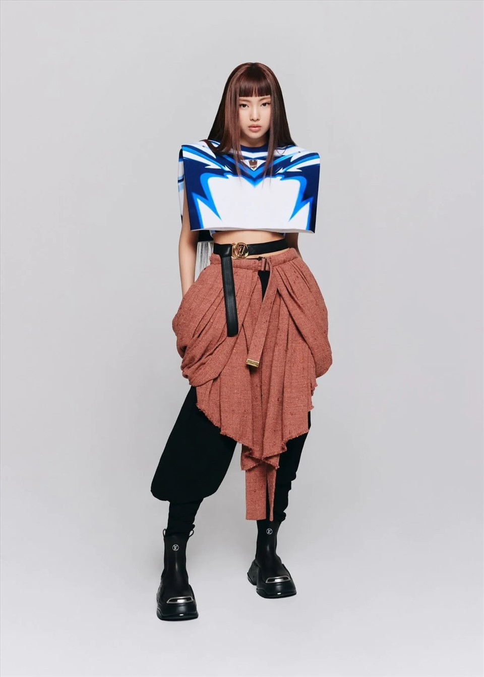 Hyein là đại sứ trẻ tuổi của Louis Vuitton. Ảnh: Sports Seoul. Hyein là đại sứ trẻ tuổi của Louis Vuitton. Ảnh: Sports Seoul.