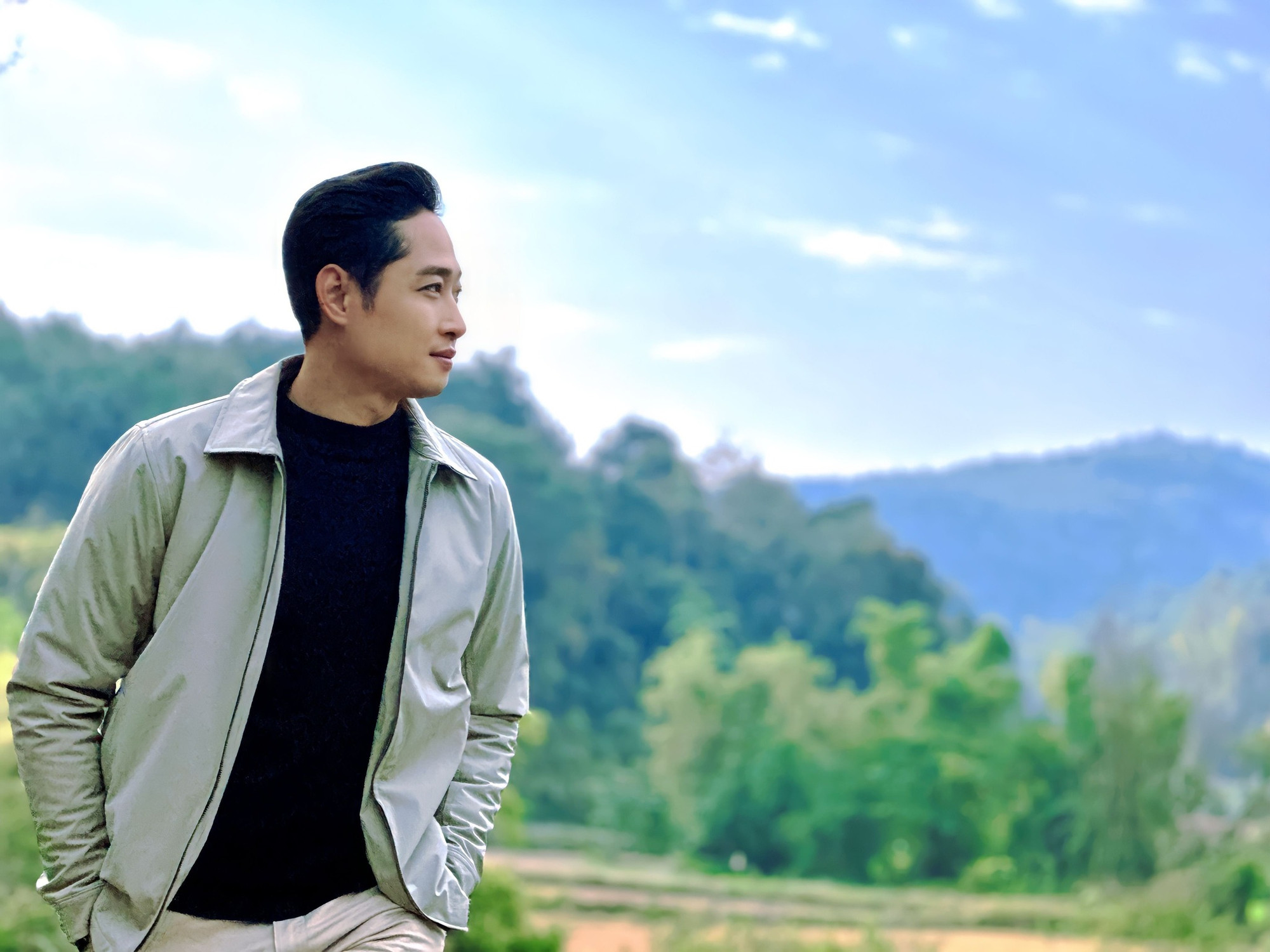 Mạnh Hưng vào vai Đạt trong Dưới bóng cây hạnh phúc. Ảnh: NVCC.