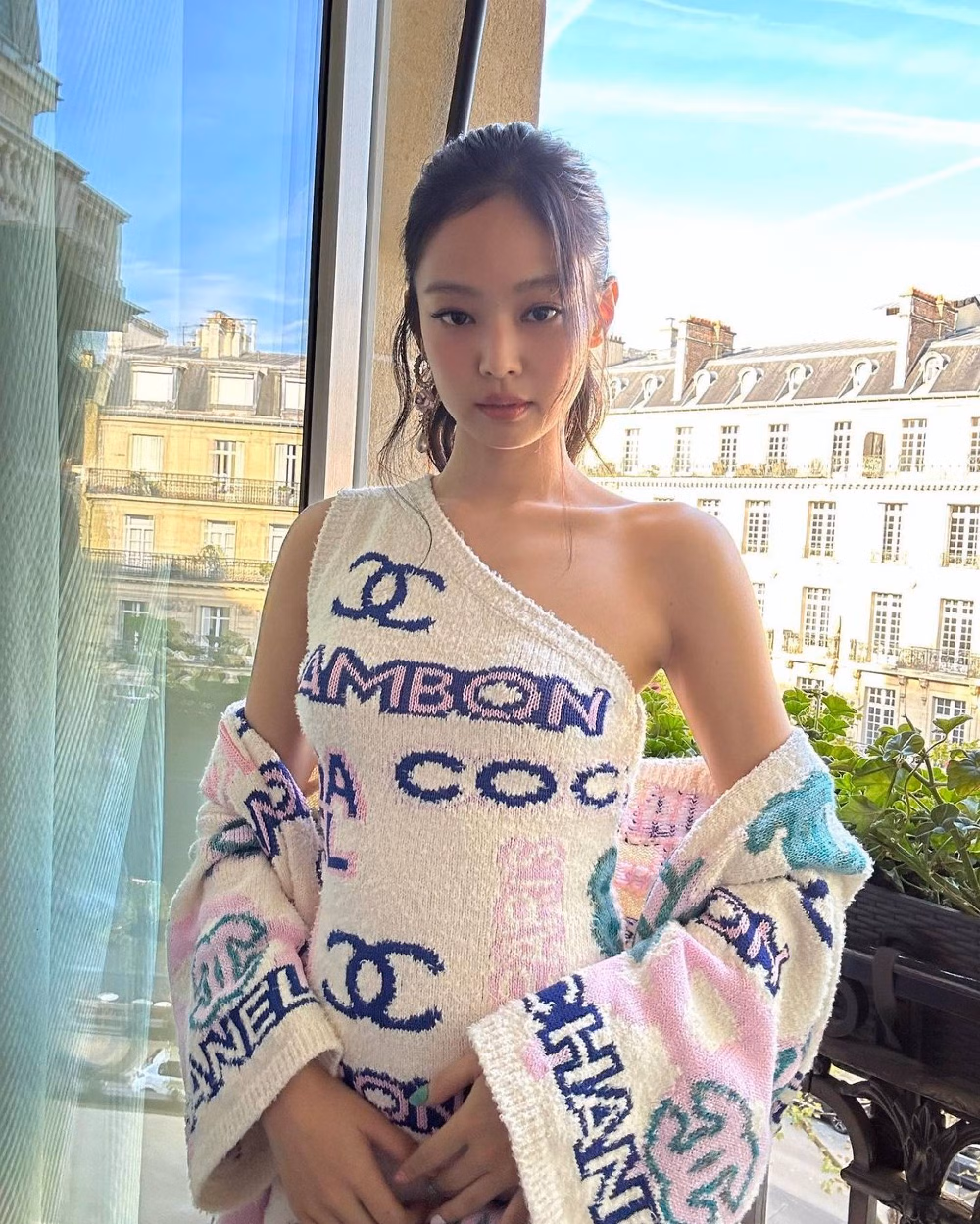 Jennie là ngôi sao được nhiều nhãn hàng săn đón. Ảnh: SCMP. Jennie là ngôi sao được nhiều nhãn hàng săn đón. Ảnh: SCMP.