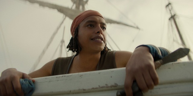 Bốn đồng đội đi cùng Luffy trên chuyến đi vào Đại Hải Trình.