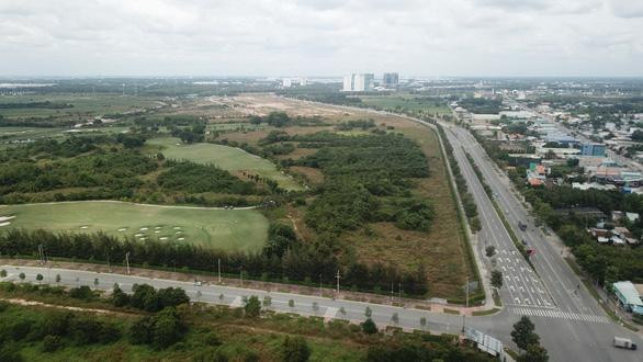 Khu đất 145ha (kế bên khu đất 43ha) được đầu tư làm sân golf