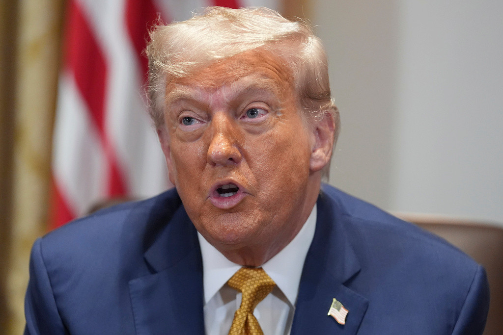 Tổng thống Mỹ Trump tuyên bố tăng thuế với đồng, đe dọa hai ngành khác |  Báo điện tử Tiền Phong
