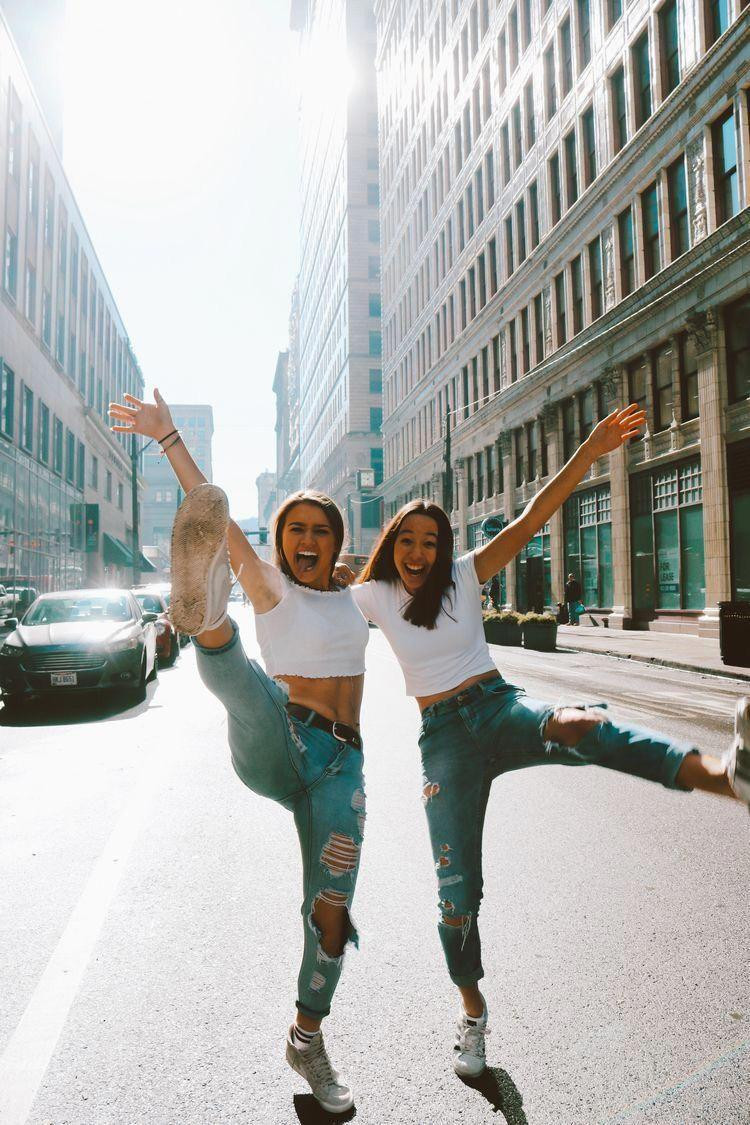 Đừng bao giờ bỏ qua những cảm nhận của bản thân. Đừng bao giờ bỏ qua những cảm nhận của bản thân.