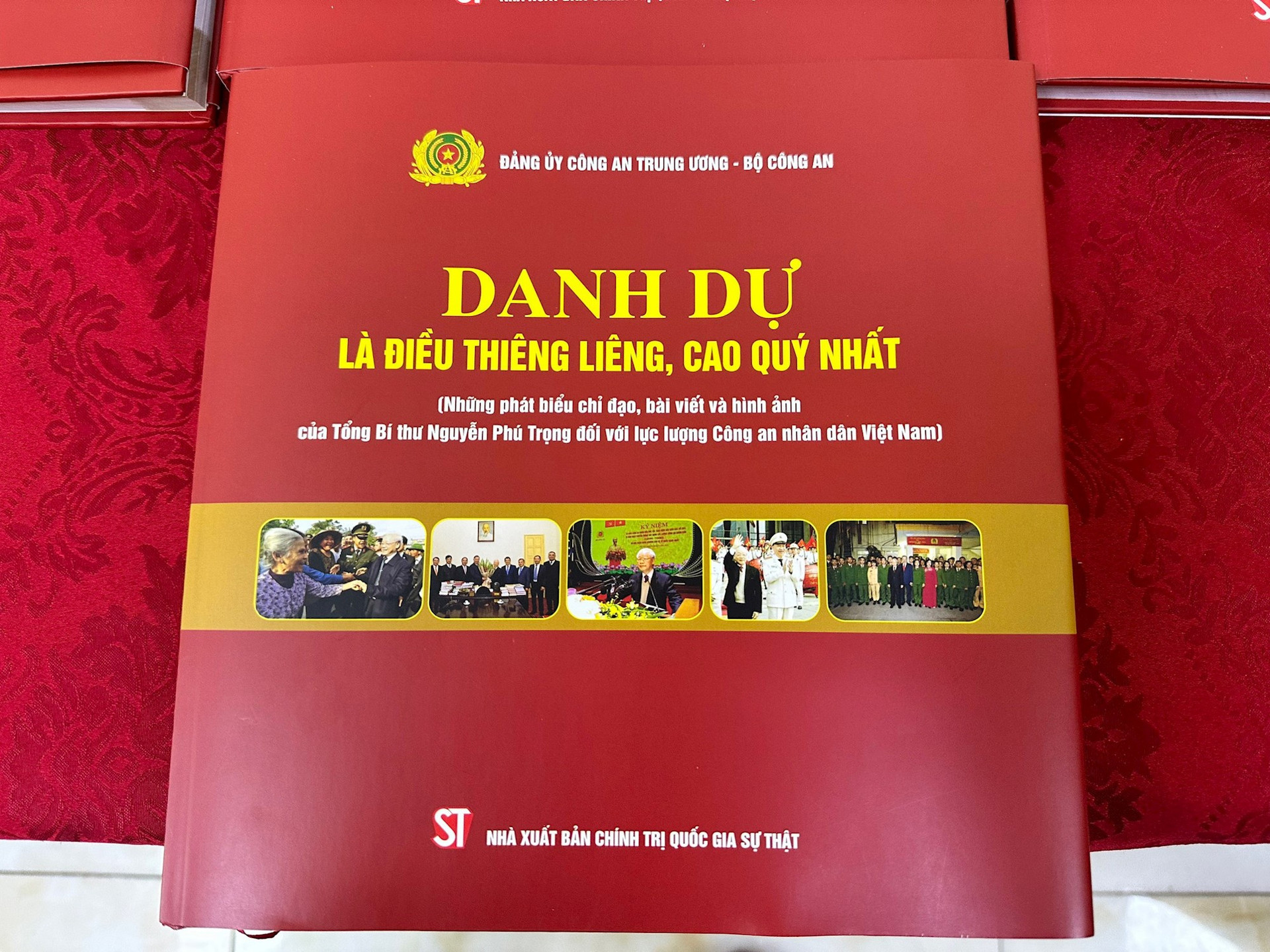 Lễ ra mắt cuốn sách của Tổng Bí thư Nguyễn Phú Trọng về phòng, chống tham nhũng, tiêu cực