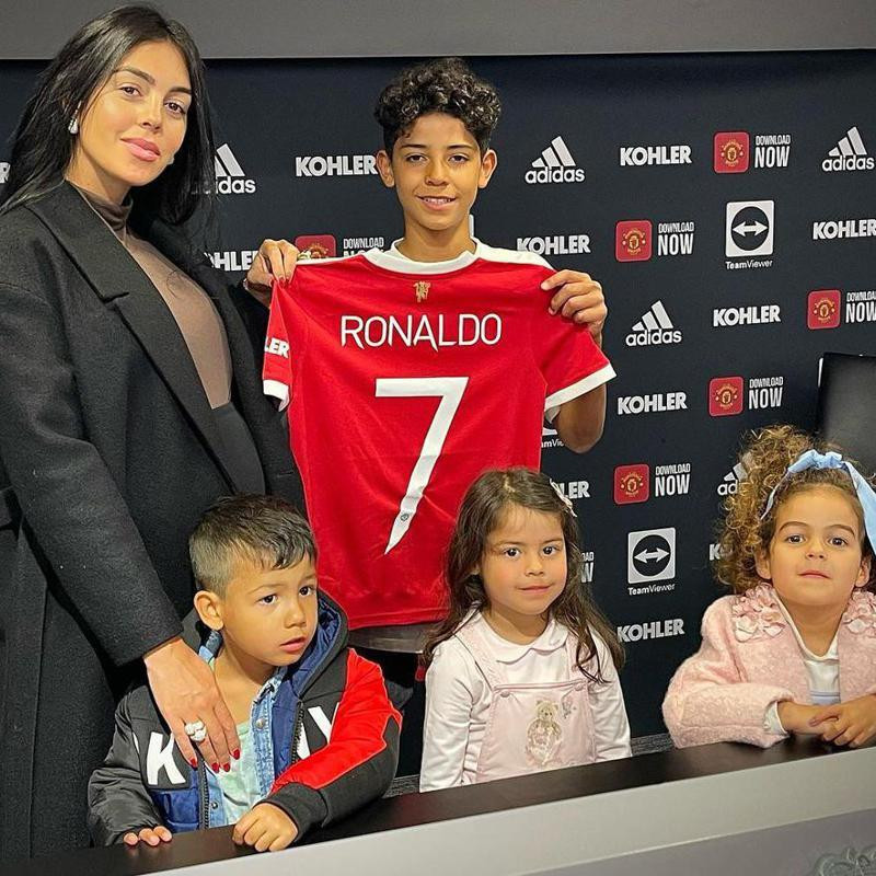 Con trai Ronaldo chính thức khoác áo đội trẻ MU, mang áo số 7 huyền thoại |  Báo điện tử Tiền Phong