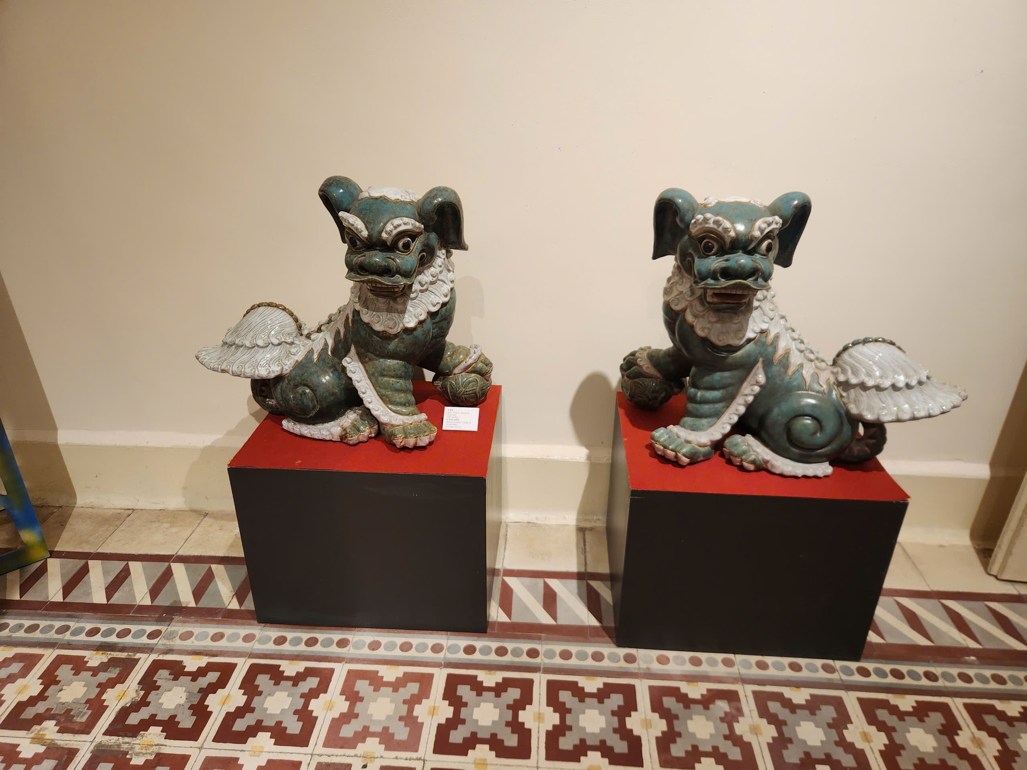 2 con nghê bằng sứ