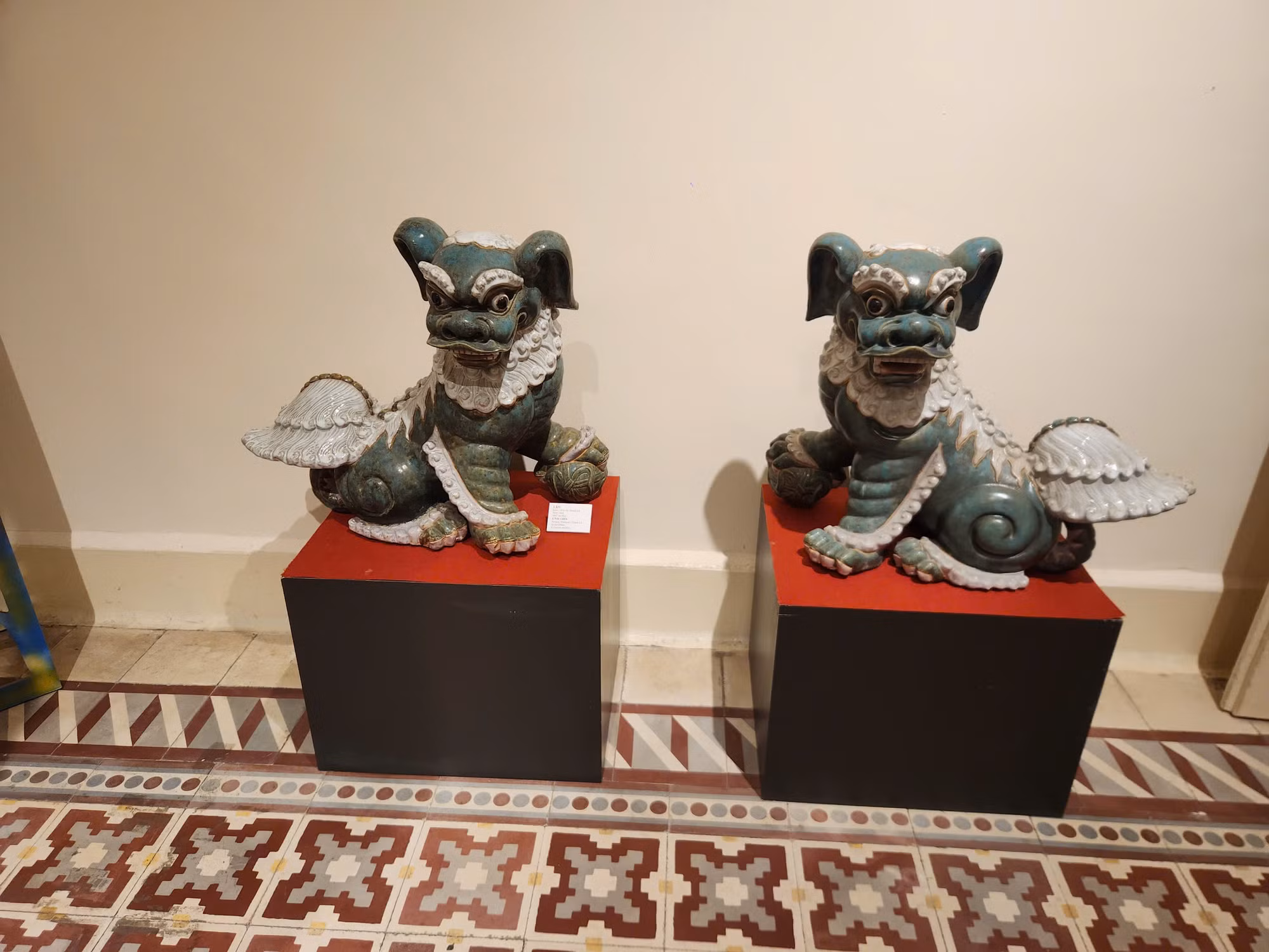 2 con nghê bằng sứ
