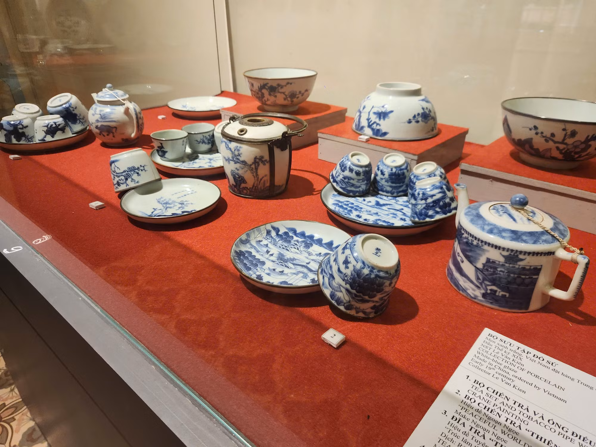 Bộ đồ sứ uống trà