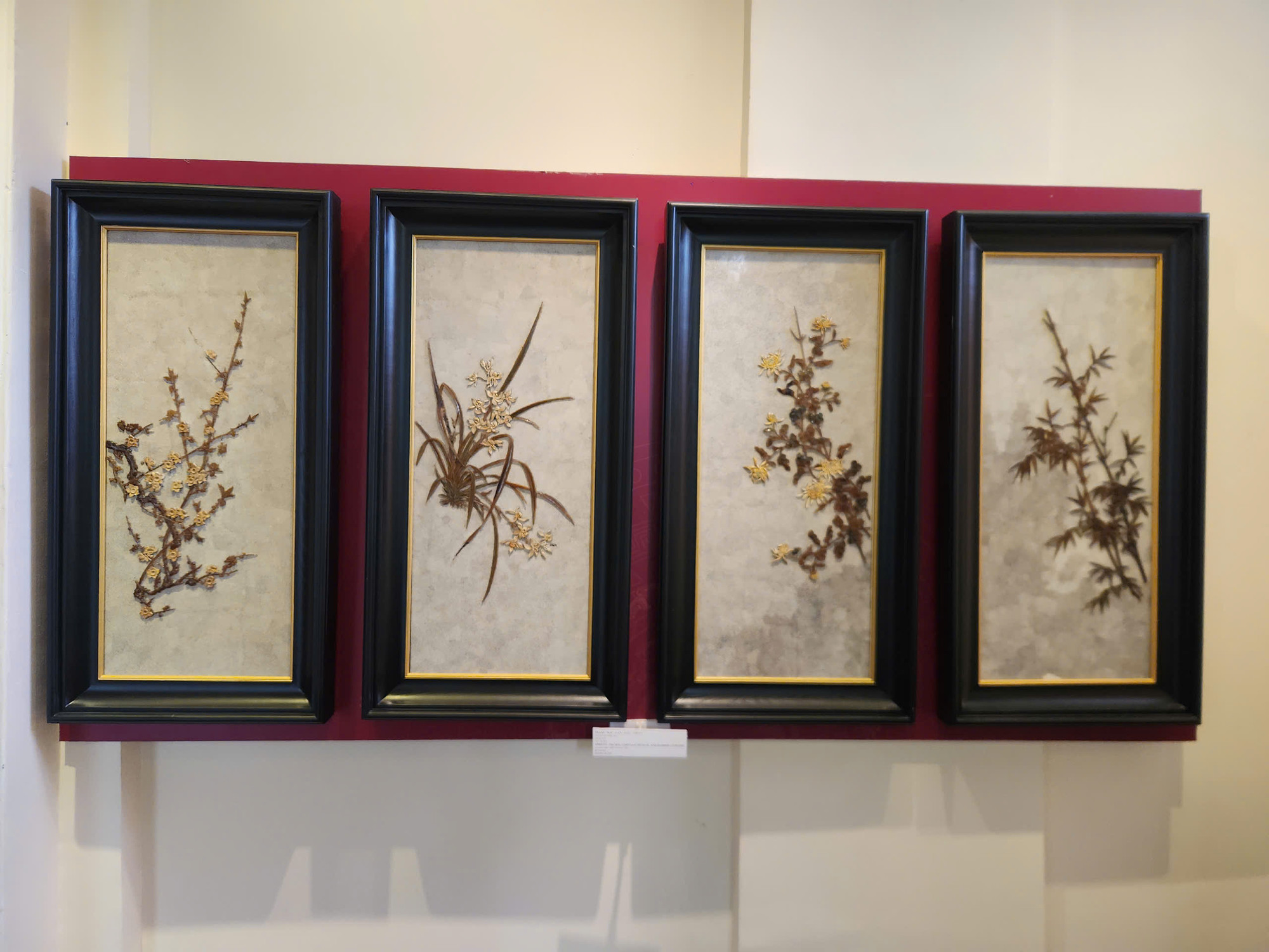 Bộ tranh thêu hoa lá Xuân- Hạ- Thu- Đông