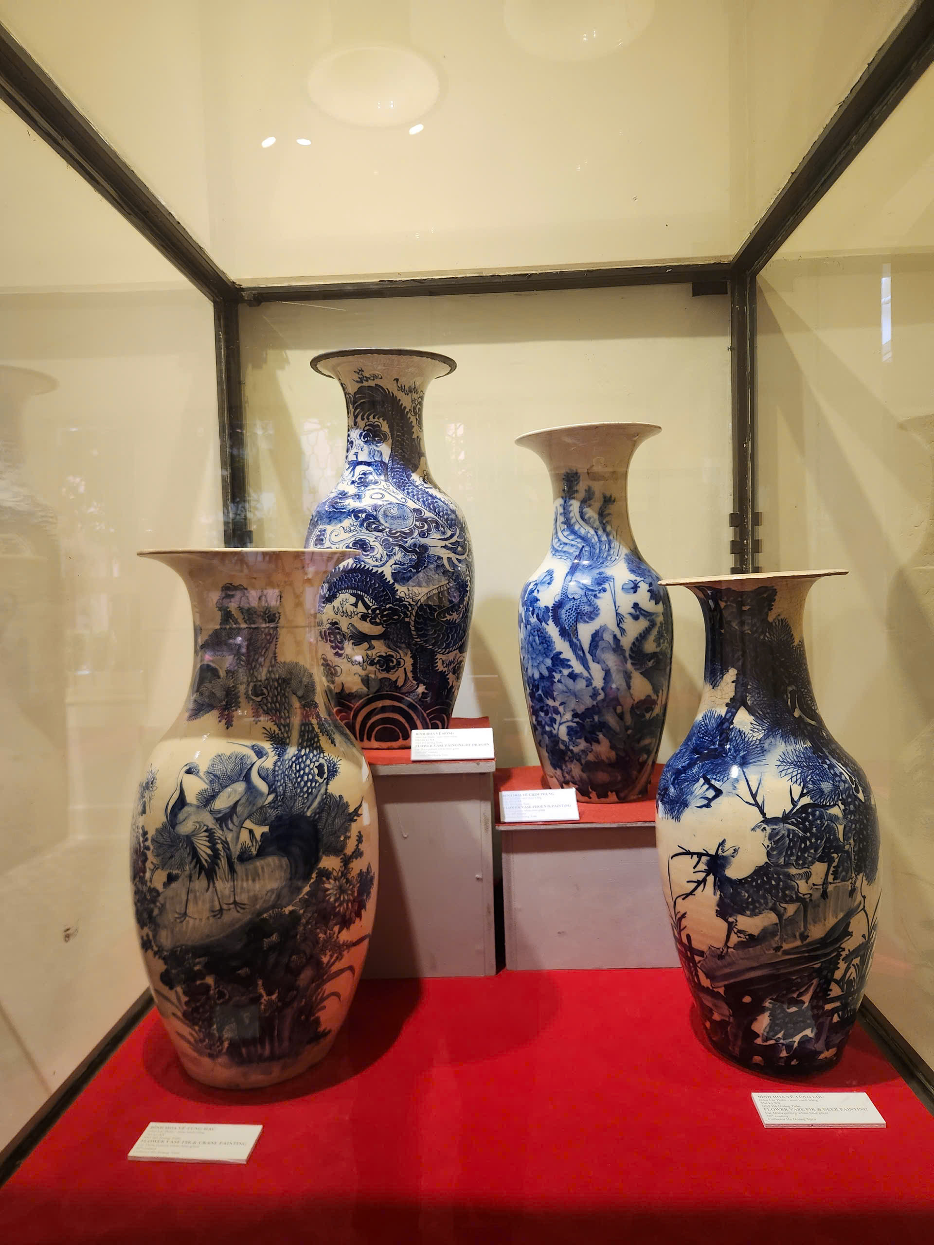 Rồng- Phụng trên những bình tráng men cổ