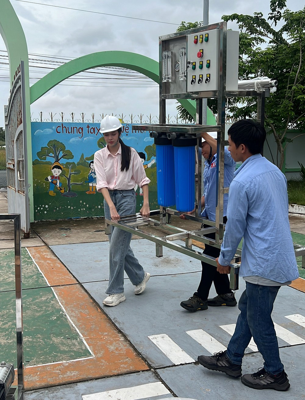 Hoa hậu Thanh Thủy tích cực tham gia các hoạt động thiện nguyện, hướng về cộng đồng. Hoa hậu Thanh Thủy tích cực tham gia các hoạt động thiện nguyện, hướng về cộng đồng.