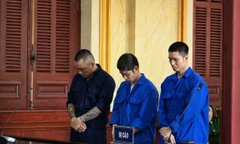 Các bị cáo tại phiên tòa.