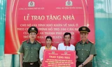 Công an Thủ đô 'về nguồn', hỗ trợ xóa nhà tạm tại Tuyên Quang