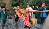Nhân chứng kể phút lũ tràn về dữ dội, mọi thứ đổ nát trong chốc lát