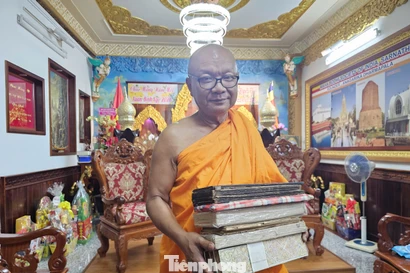 Ngôi chùa Khmer giữ hơn 4.000 quyển kinh lá buông cổ tại Cần Thơ