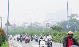 TPHCM mịt mù, thời tiết trong tháng 12 ra sao?