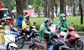 400.000 xe máy xăng sang xe điện ở TPHCM: Hạ tầng sạc được giải quyết ra sao?