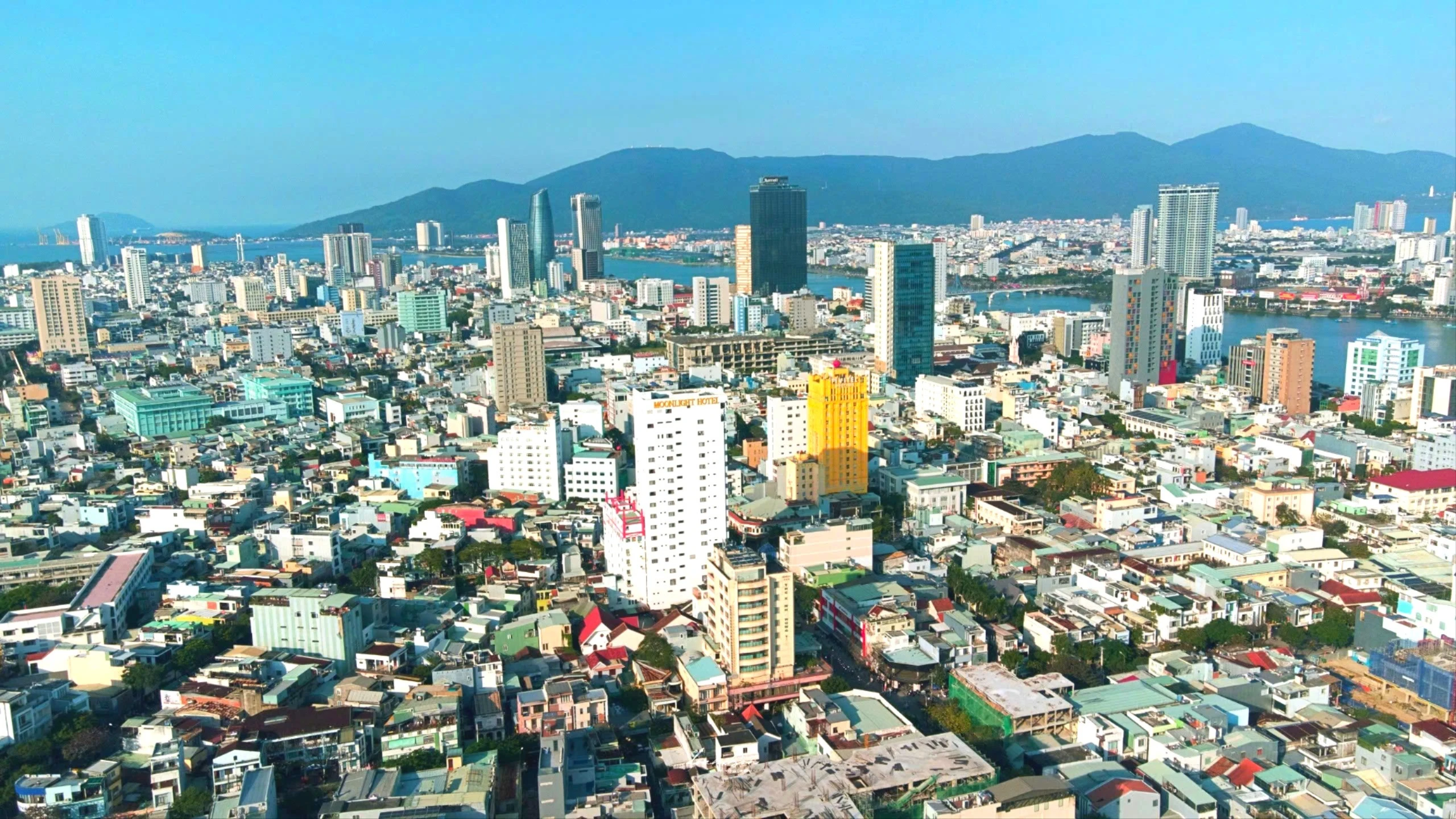 Đà Nẵng Thúc Đẩy Xây Dựng Khu Thương Mại Tự Do 1.881ha, Tránh Đùn Đẩy Trách Nhiệm