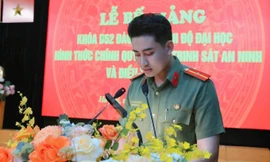 Chàng thủ khoa được giữ lại làm giảng viên ngay sau khi ra trường 