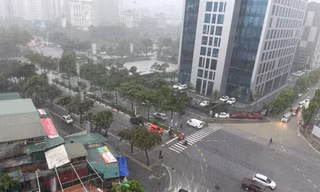 Do ảnh hưởng hoàn lưu sau bão số 10 Bualoi, mưa lớn trên diện rộng sẽ tiếp tục kéo dài trong hôm nay và ngày mai 