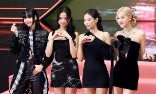 BLACKPINK tái hợp với đội hình đầy đủ