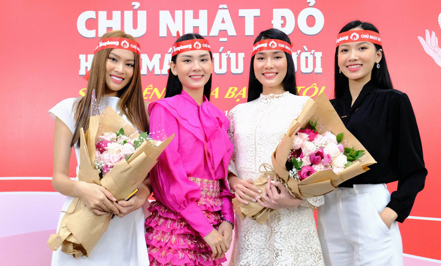 Dàn Á hậu, người đẹp HHVN khuấy động Chủ nhật Đỏ tại TPHCM