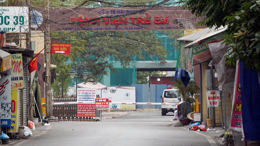 Cổng bệnh viện Trẻ em Hải Phòng.