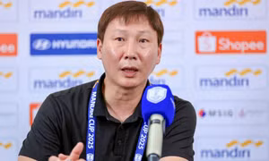 HLV Kim Sang-sik hài lòng với chiến thắng 3-0 của U23 Việt Nam trước U23 Lào. 
