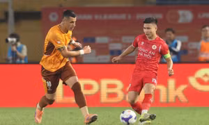 HIGHLIGHTS: Công an Hà Nội thắng đậm HAGL, vững ngôi đầu bảng 