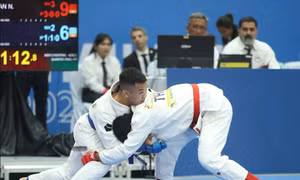 “Quỷ lùn” Đào Hồng Sơn: Bản lĩnh vượt giới hạn ở SEA Games 33