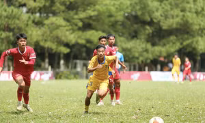VCK U17 Quốc gia 2026: Hà Nội sớm giành vé tứ kết, cuộc đua bảng B thêm kịch tính
